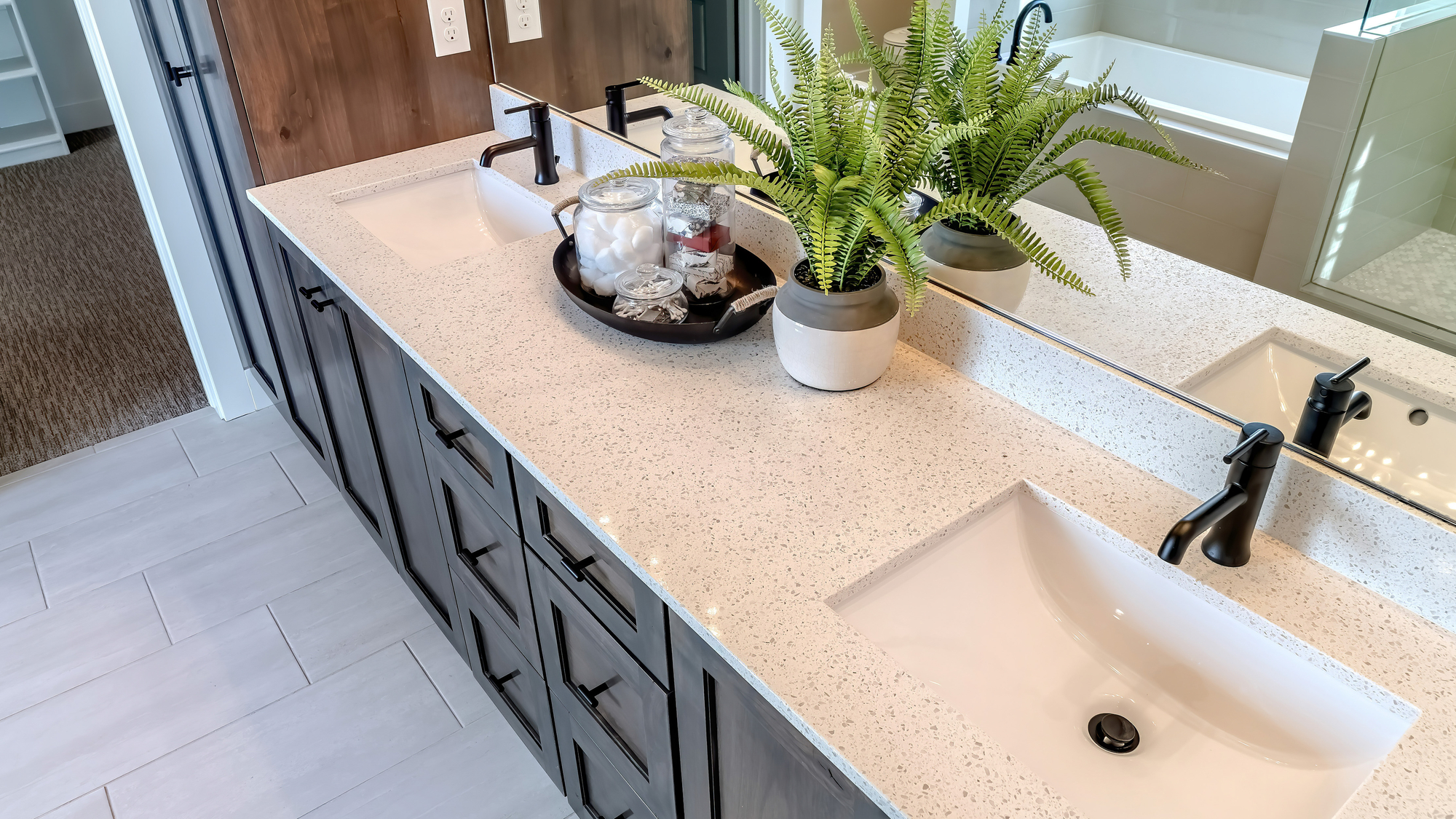 Granite or Quartz countertops for your bathroom?